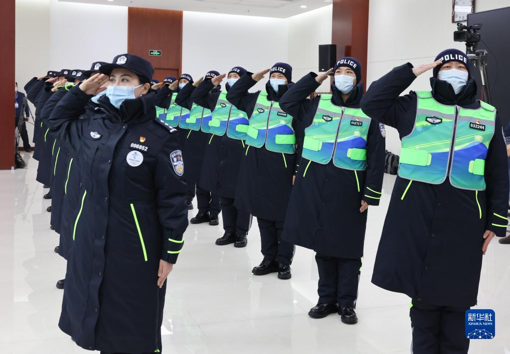 北京冬季オリパラの警備にあたる警察官の防寒ウェア公表