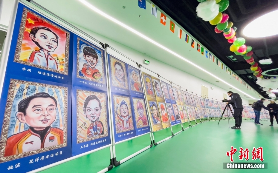 ウィンタースポーツアスリート100人の似顔絵が勢揃い　北京