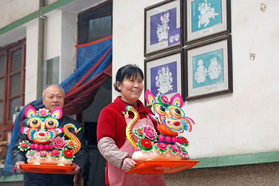 年越しムード満点のトラの飾り蒸しパン　陝西省