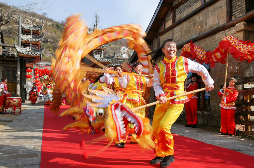 めでたいムードの中で春節を迎える中国 (3)--人民網日本語版--人民日報