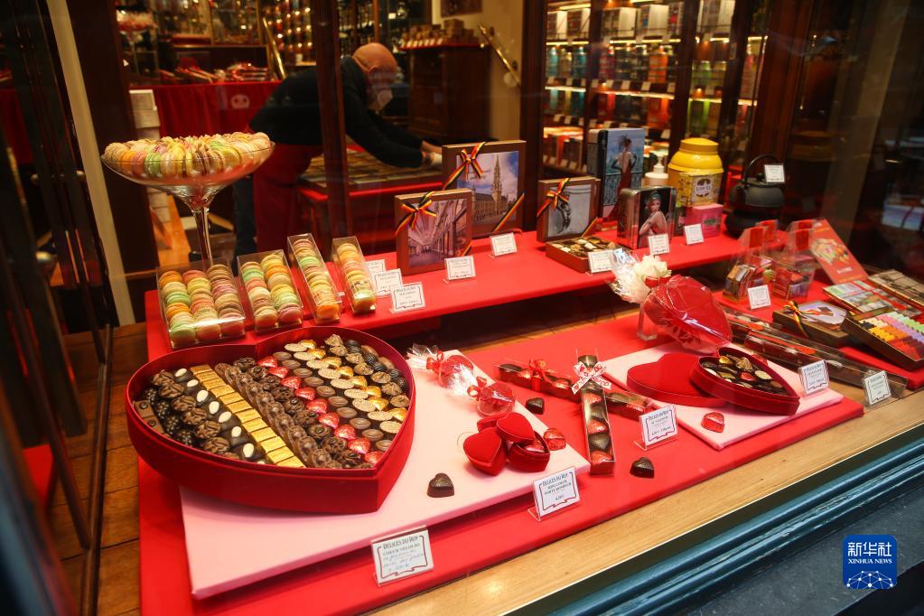 ベルギー、ロマンティックな「バレンタイン・チョコ」が店頭に