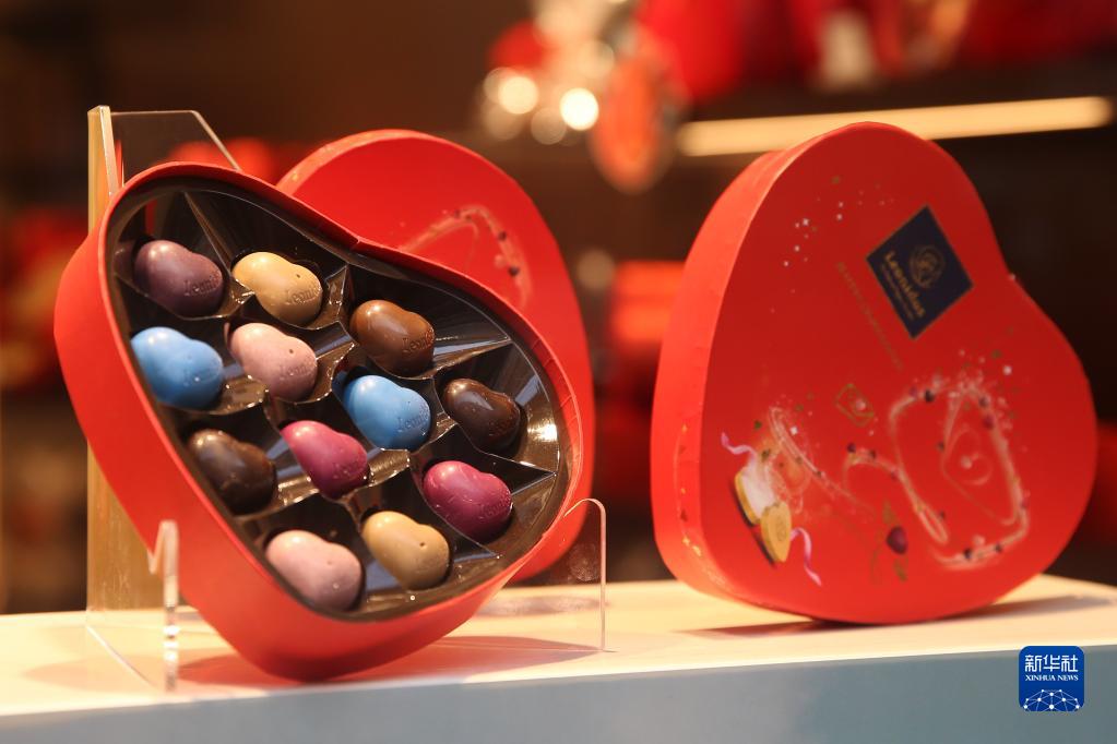 ベルギー、ロマンティックな「バレンタイン・チョコ」が店頭に