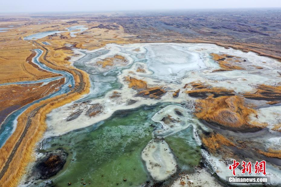 3月12日、新疆維吾爾（ウイグル）自治区ボルタラ・モンゴル自治州にあるエビ湖湿地自然保護区（ドローンによる撮影・胡維斌）。