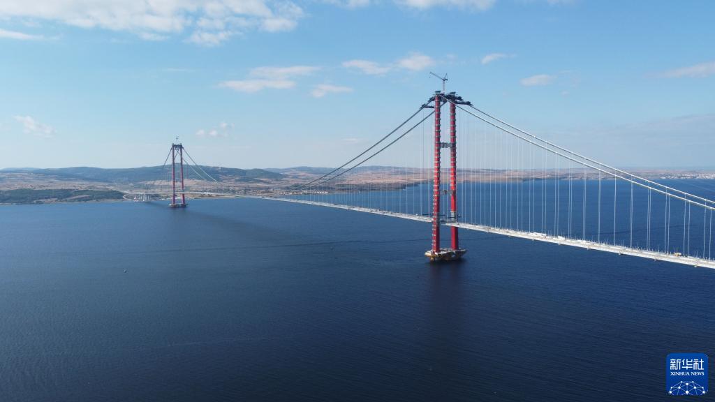中国がトルコで建設した世界最長の吊り橋が竣工・開通