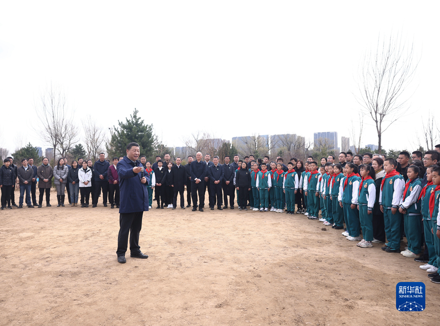習近平総書記が北京の植樹活動に参加