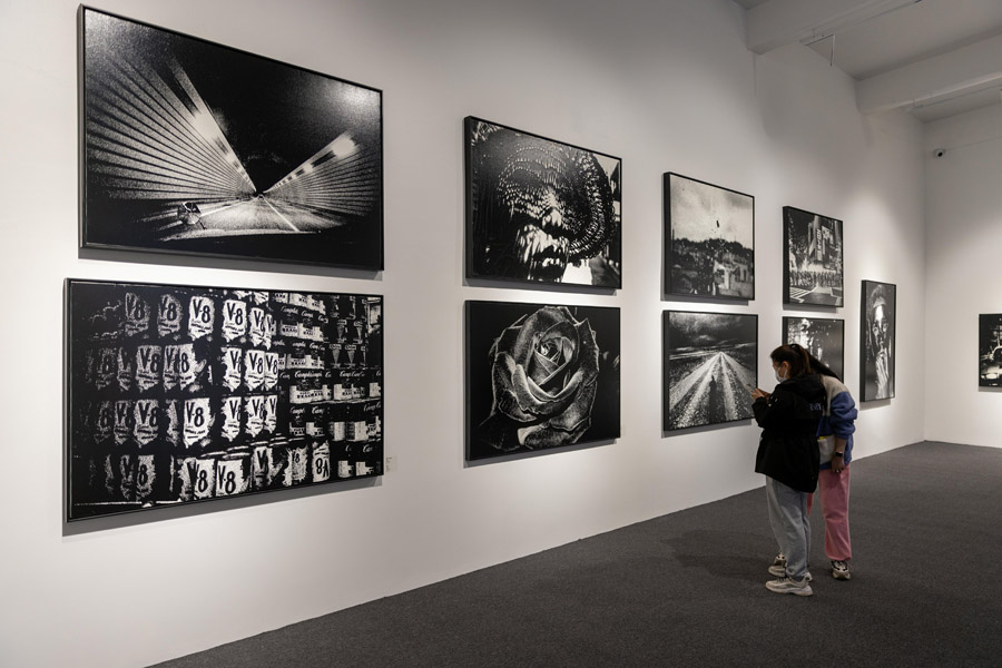 日本人写真家・森山大道氏の個展が北京で開幕