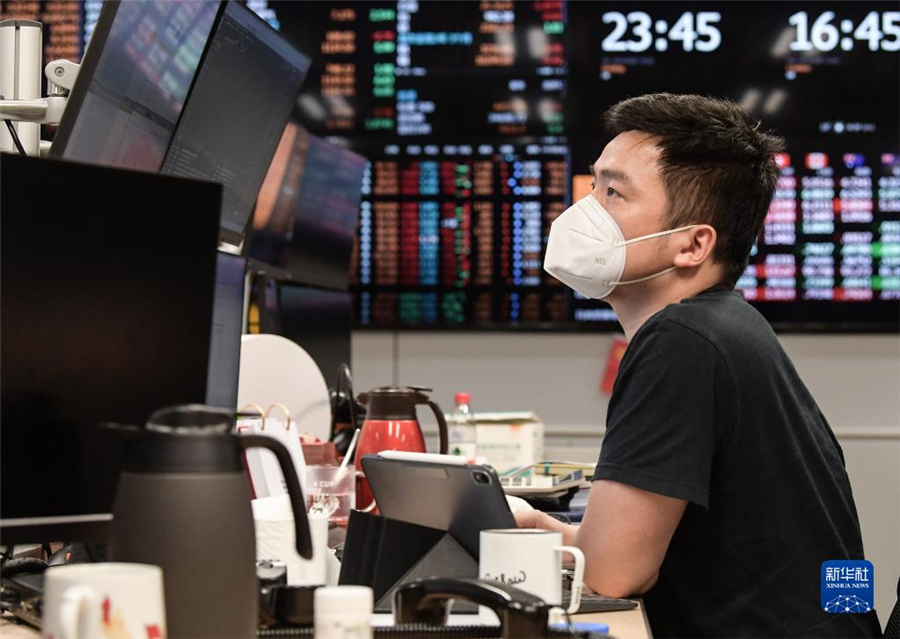 感染症の中で持ち場を守る金融業界の人々　上海