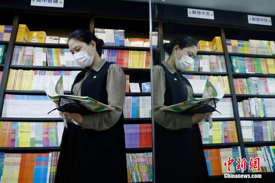コロナ下の上海市で初の実店舗の書店が営業再開へ