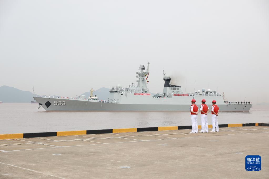 中国海軍第41次護衛艦隊がアデン湾へ出航