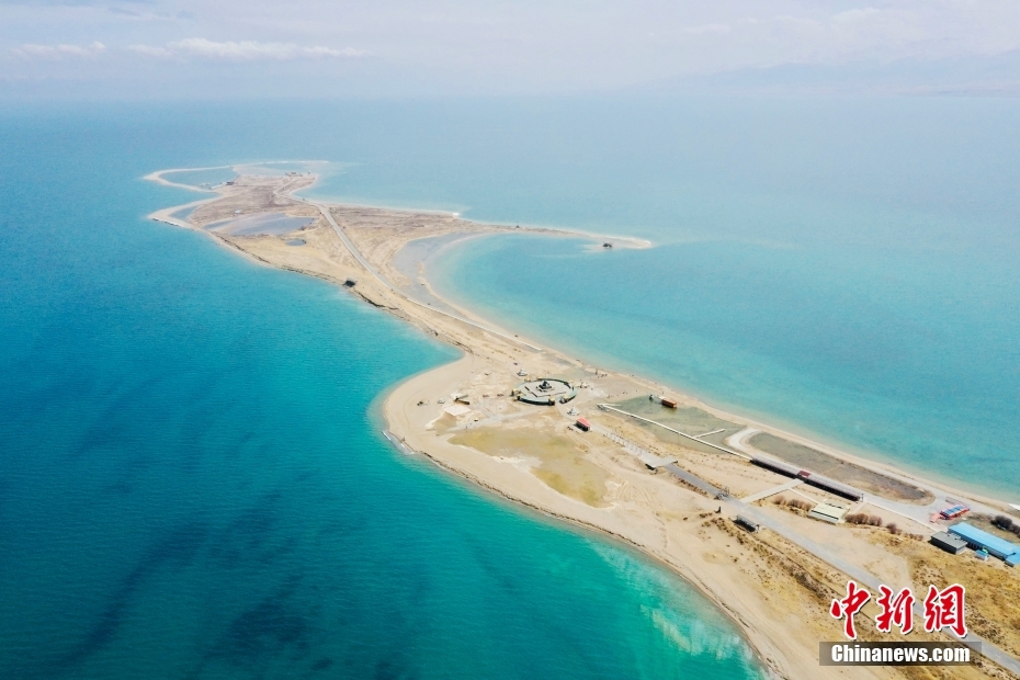中国最大の湖「青海湖」で国家公園の建設スタート