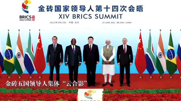 「クラウド記念写真」に「中国茶のもてなし」　自国開催BRICS首脳会議で示した中国のホスピタリティ