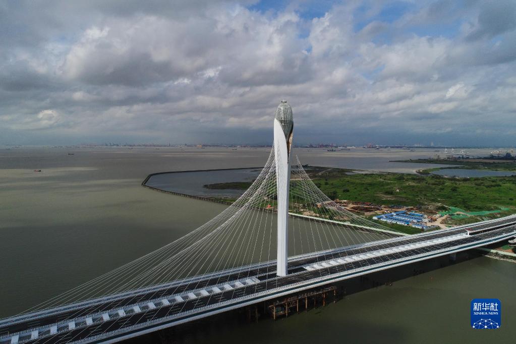 広東東莞浜海湾大橋が開通