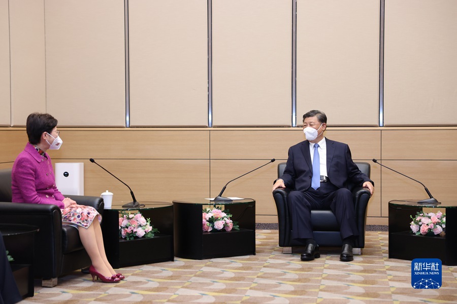 習近平国家主席が林鄭月娥行政長官と会見「香港と国家の発展に引き続き貢献を」