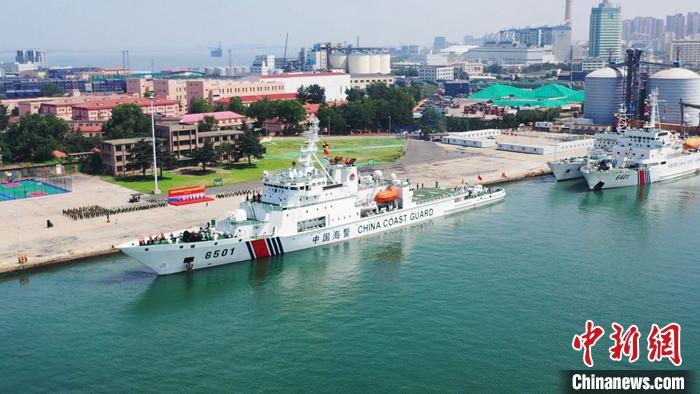 中国海警局艦艇編隊が北太平洋での違法操業取締りのため出航