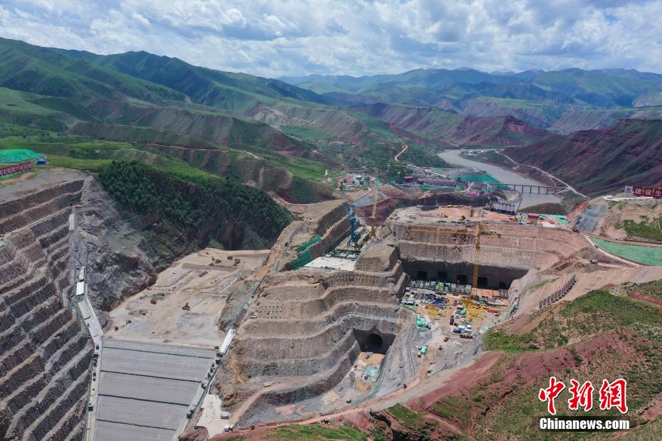 黄河上流で建設進む最高の標高で最大規模の設備備えた水力発電所　青海省