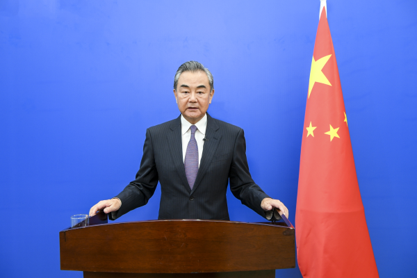王毅部長「南中国海問題解決の主導権は地域諸国が握るべき」