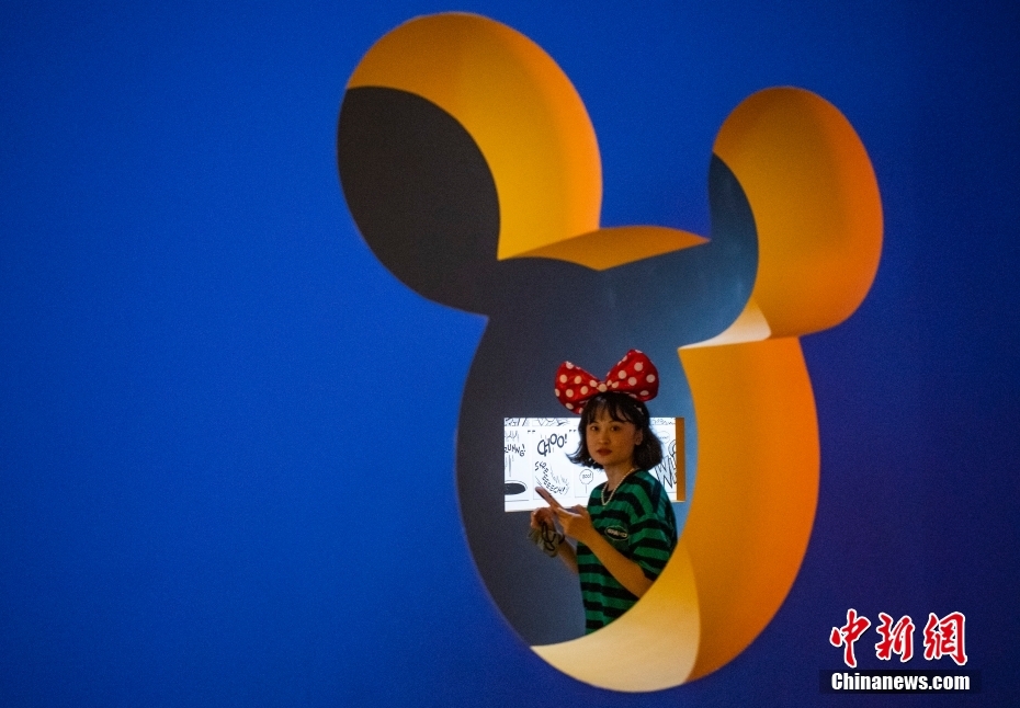 北京でミッキーマウスアート展が開幕