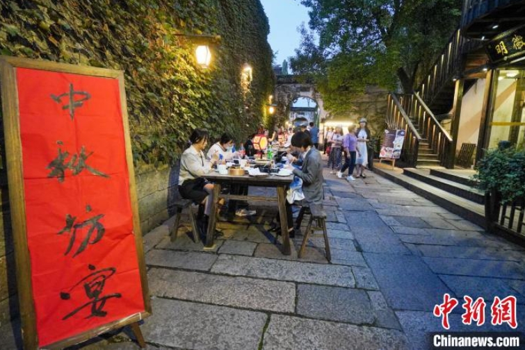 「ナイトタイムエコノミー」活性化で観光客の「滞在時間増」　浙江省烏鎮