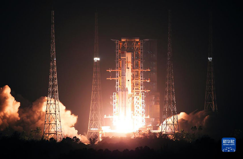 中国、「中星1E」衛星の打ち上げに成功