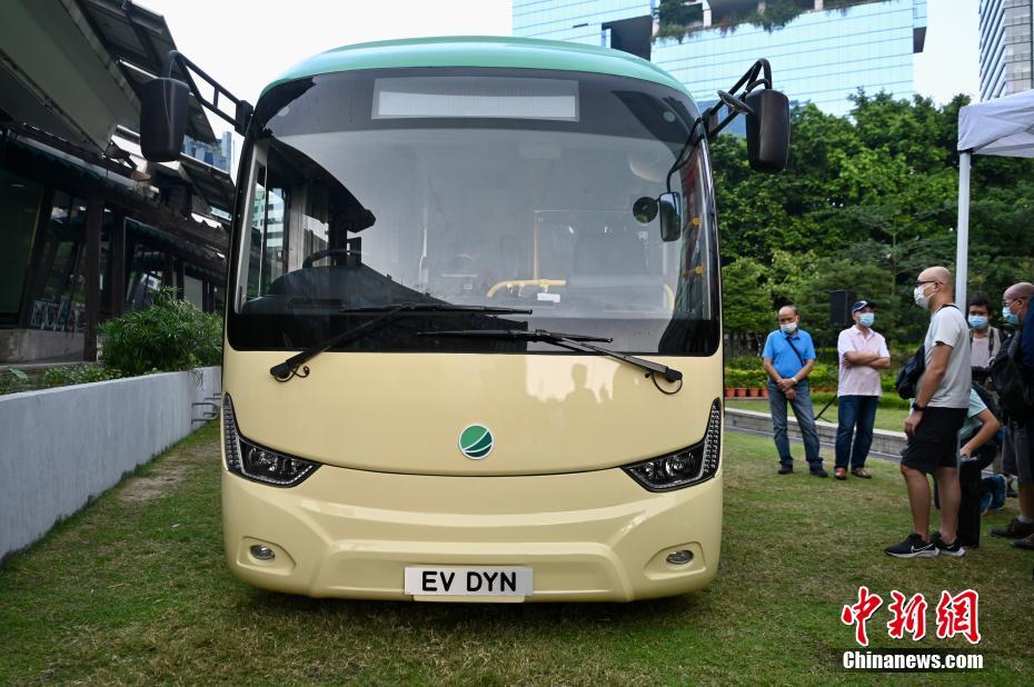 バッテリー電気自動車のノンステップバスが年末にも運行スタート　香港初