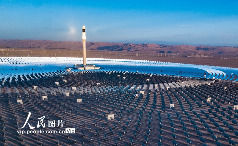 新エネルギーを住民に届ける光電産業園　甘粛省敦煌