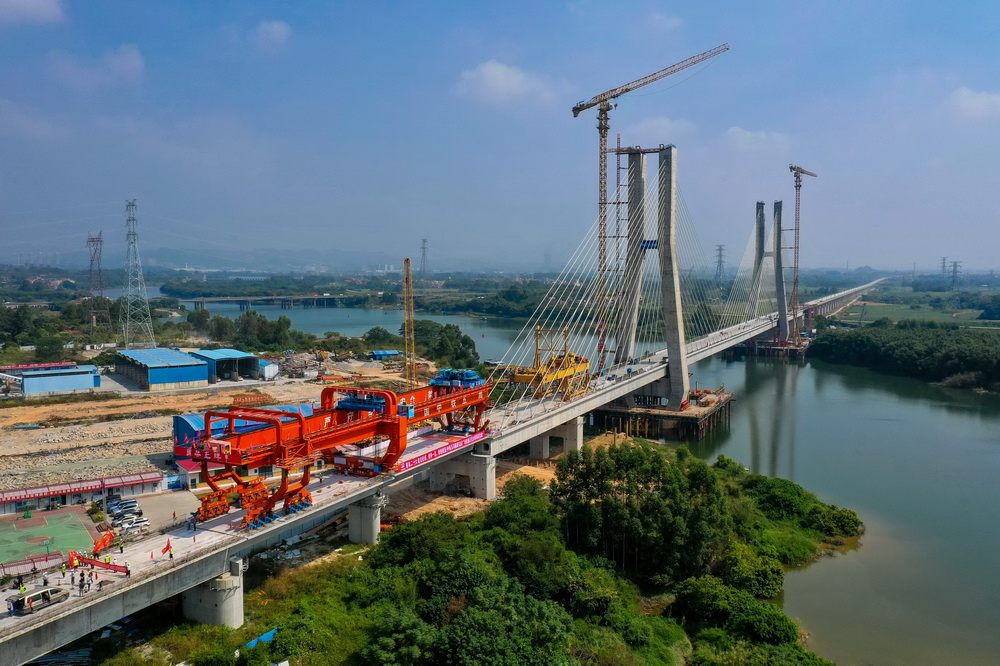 広汕鉄道、全線の箱桁架設工事が完了　広東省