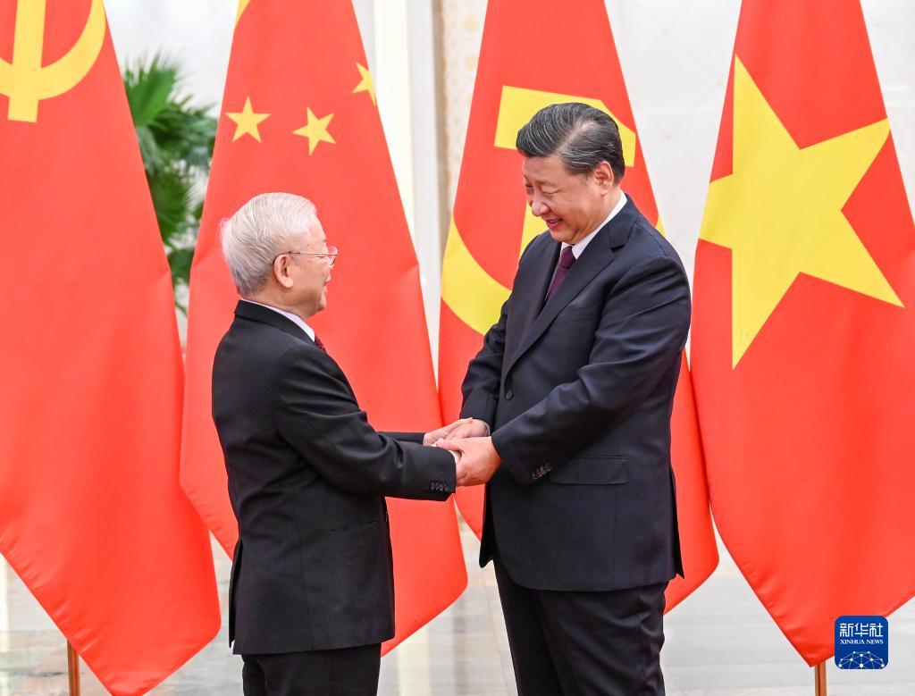 習近平総書記がベトナム共産党のグエン・フー・チョン書記長と会談