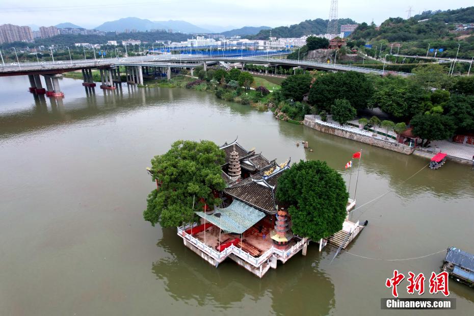 福州唯一の水上寺院、金山寺　福建省