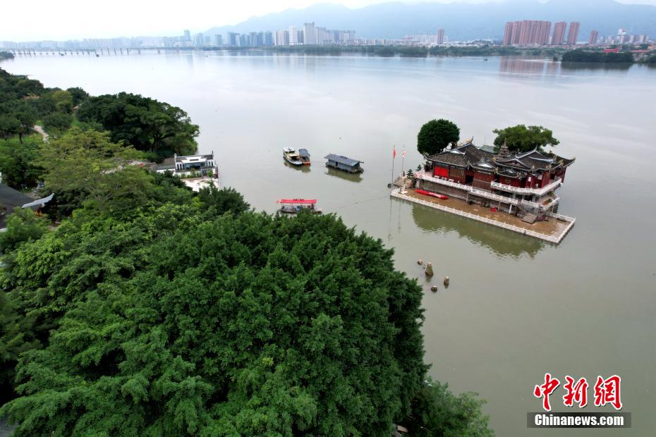 福州唯一の水上寺院、金山寺　福建省