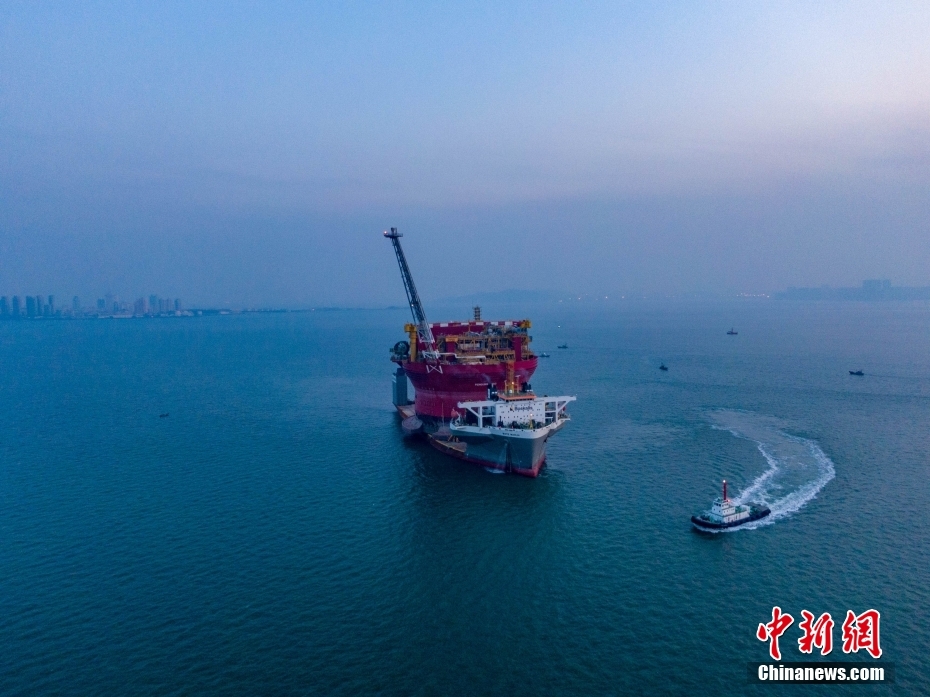 中国最大の筒型FPSO、欧州の北海に出航