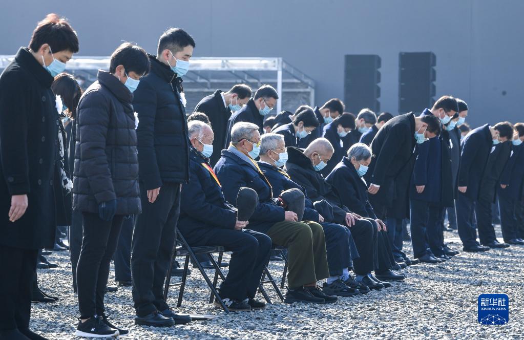 南京大虐殺犠牲者国家追悼式が13日に南京で開催