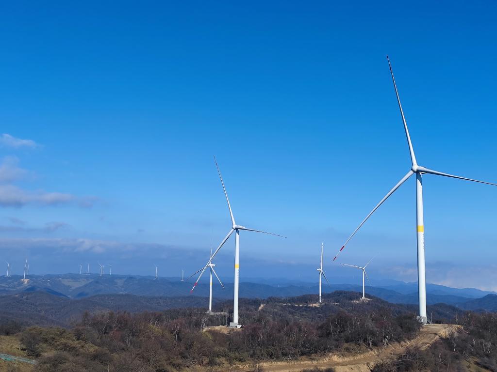 陝西省隴県で稼働開始した天成風力発電所（写真提供・取材対象者）。
