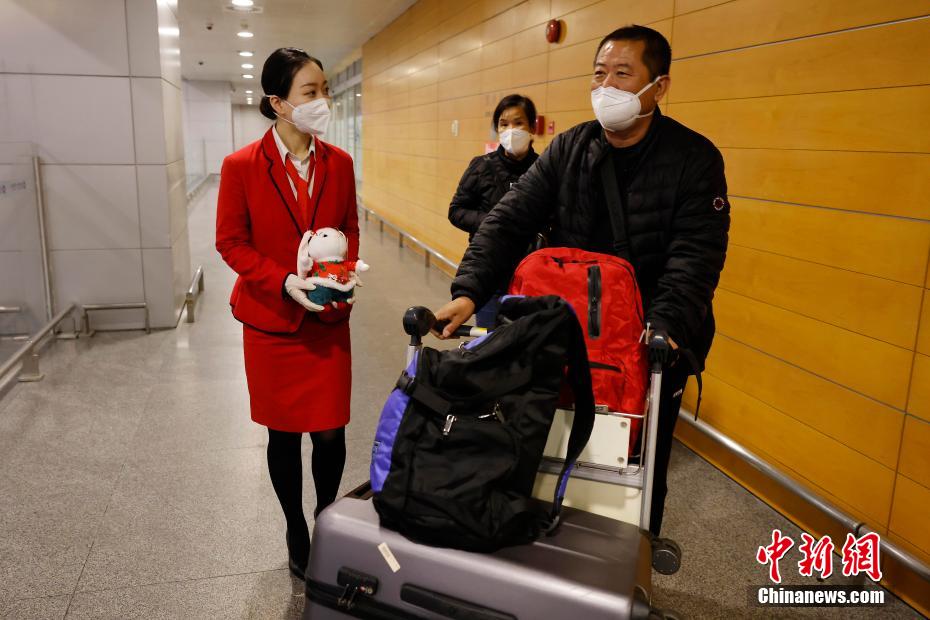 中国への入国者に対するPCR検査と集中隔離撤廃へ　上海