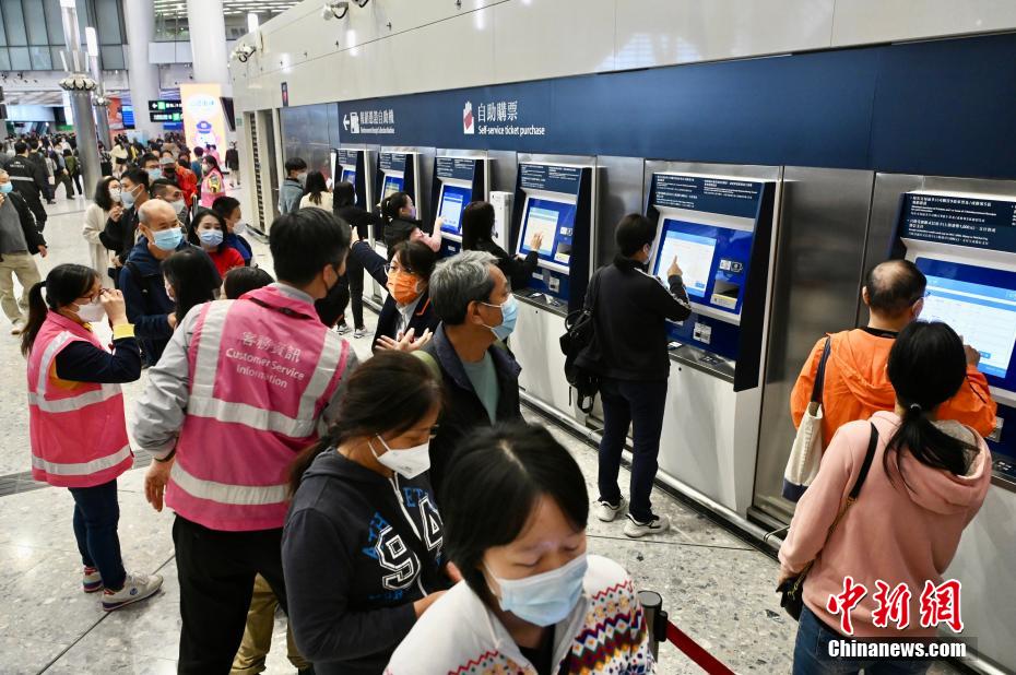 高速鉄道運行再開にむけ、西九竜駅で乗車券予約販売スタート　香港地区