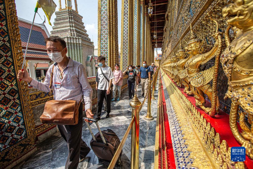 タイに戻ってきた中国人団体旅行客