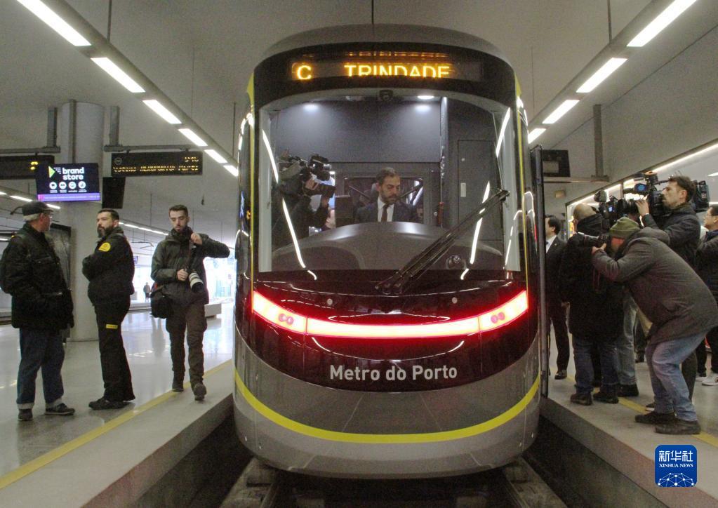 中国企業がポルトガルにEU向け初となる地下鉄車両を引き渡し