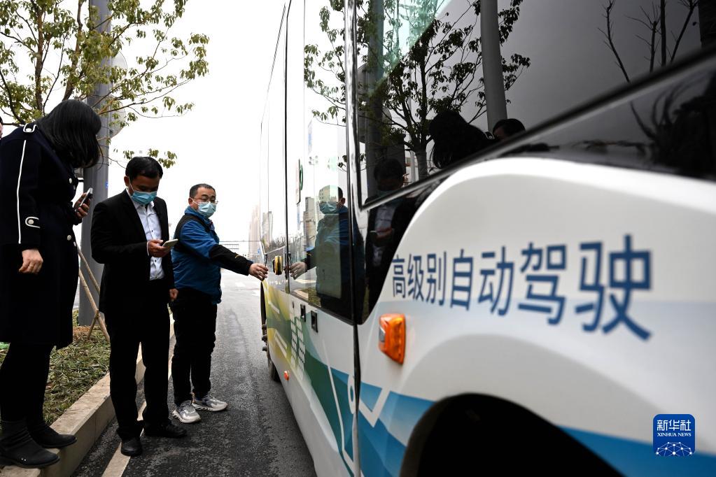 安徽省初の自動運転バスが路線定期運行をスタート