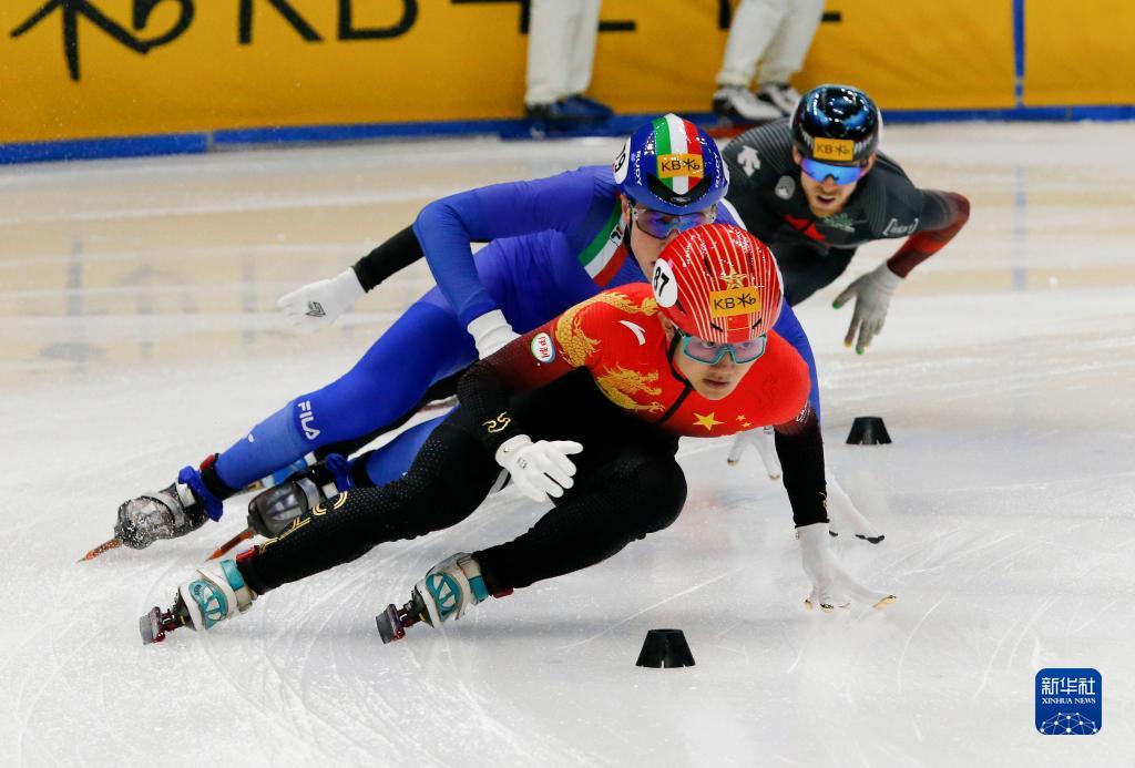 ショートトラック世界選手権、男子5000メートルリレーで中国が優勝