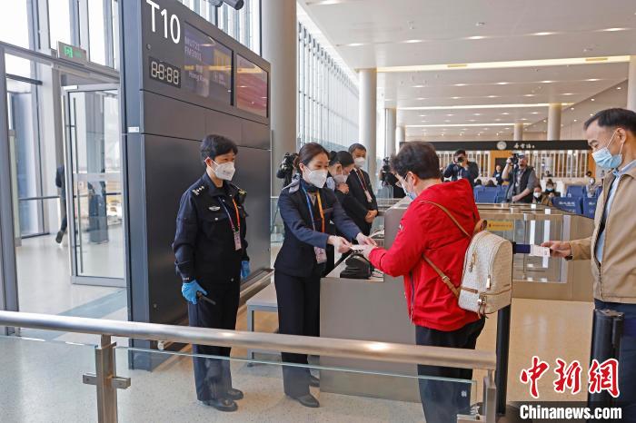 3月26日から上海虹橋空港の国際線と香港・澳門・台湾線の運航再開
