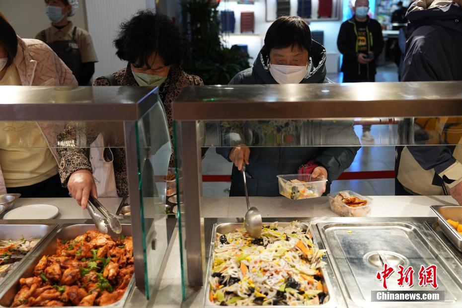 高齢者配食センターがオープン　北京市西城区