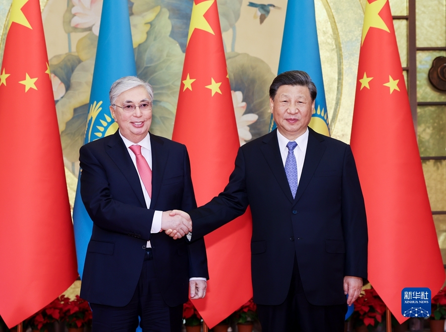 習近平国家主席がカザフスタンのトカエフ大統領と会談