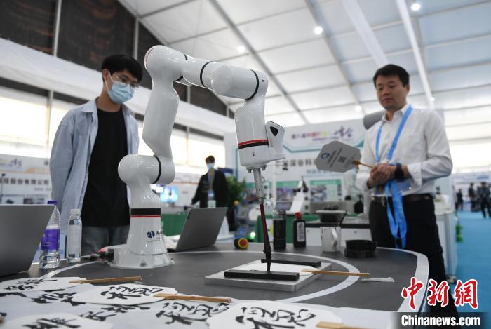 第8回中国ロボットサミット開幕　浙江省寧波