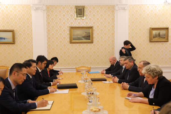 中国の李輝特別代表がロシアのラブロフ外相らと会談