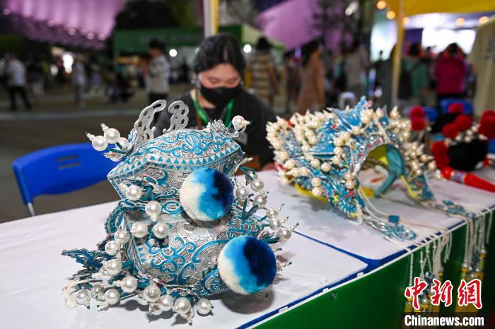 無形文化遺産ナイトフェア開催し、文化保護を提唱　湖南省長沙