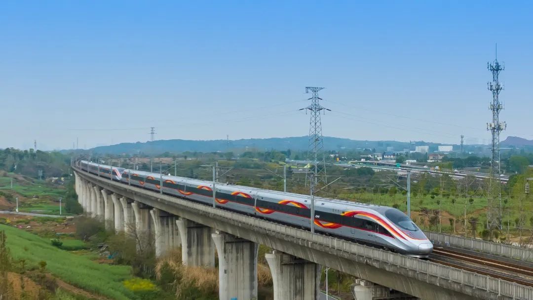 四川・成都-北京間を高速列車「復興号」のスマート車両が運行へ