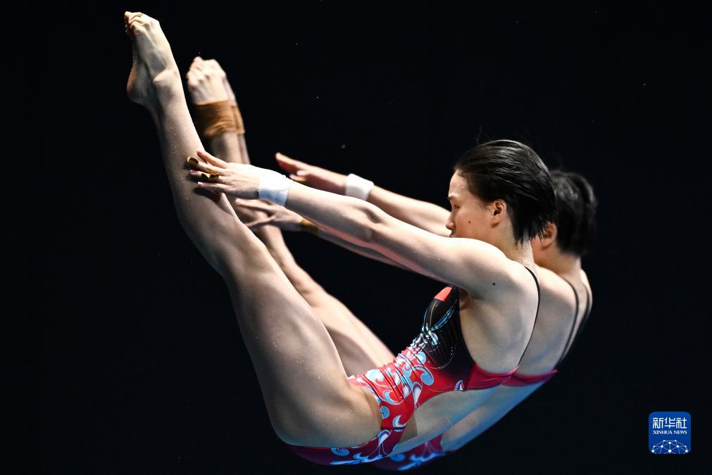 ノースプラッシュ！女子10メートルシンクロ高飛込で陳芋汐・全紅嬋ペアが優勝　世界水泳