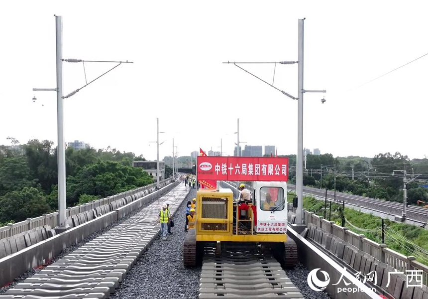 中国初のベトナム国境付近に至る直通高速鉄道の敷設工事がスタート