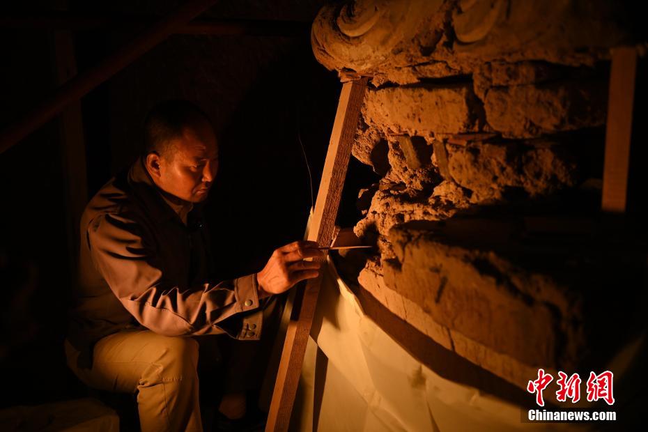 38年間にわたり文化財保護を続ける麦積山石窟文化財修復師　甘粛省