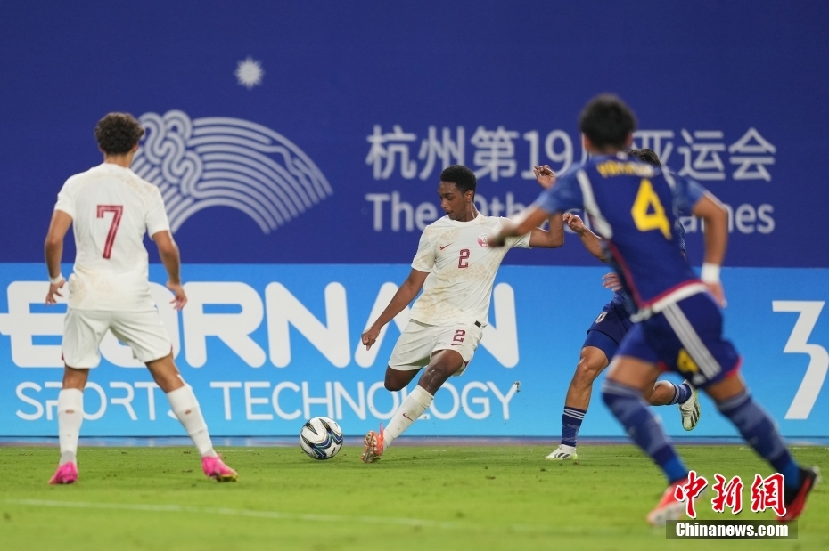 アジア大会サッカー男子予選リーグで日本が3対1でカタールに勝利
