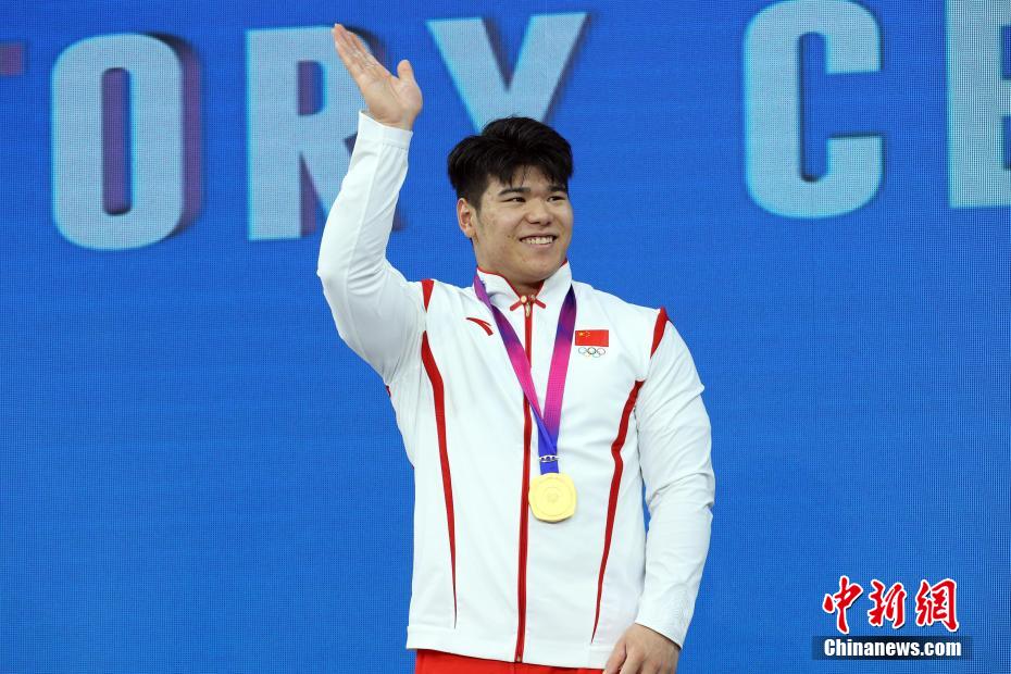 中国の劉煥華選手がアジア大会記録更新で金メダル　重量挙げ男子109キロ級